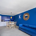 Charming Blue Lejlighed